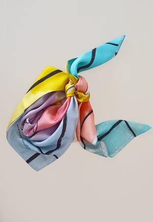 Image of PAÑUELO DE SEDA TODO PASA antes 57.95€ ahora 40€