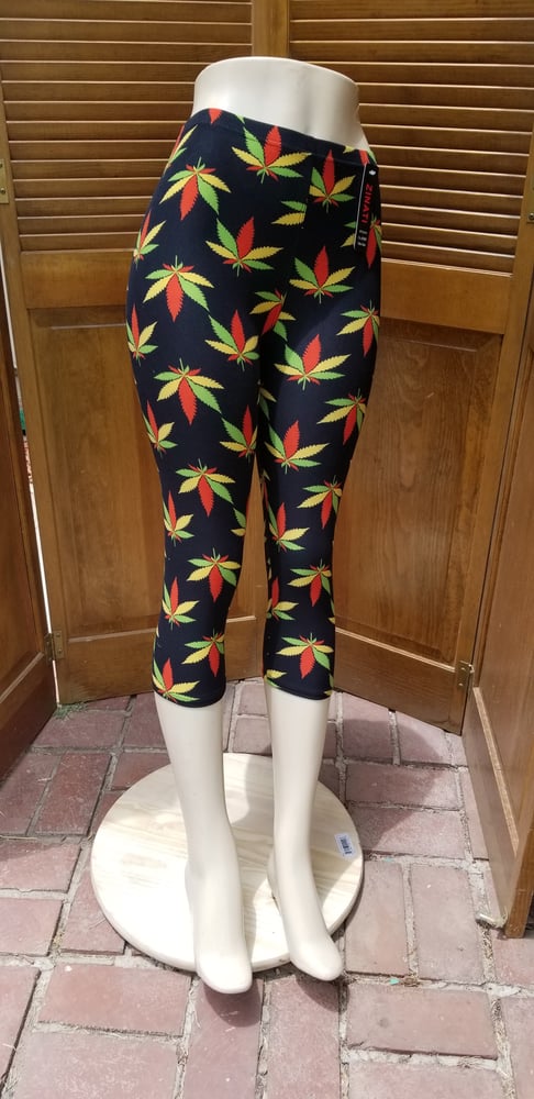 Image of Red black and green cannabis Leggings 