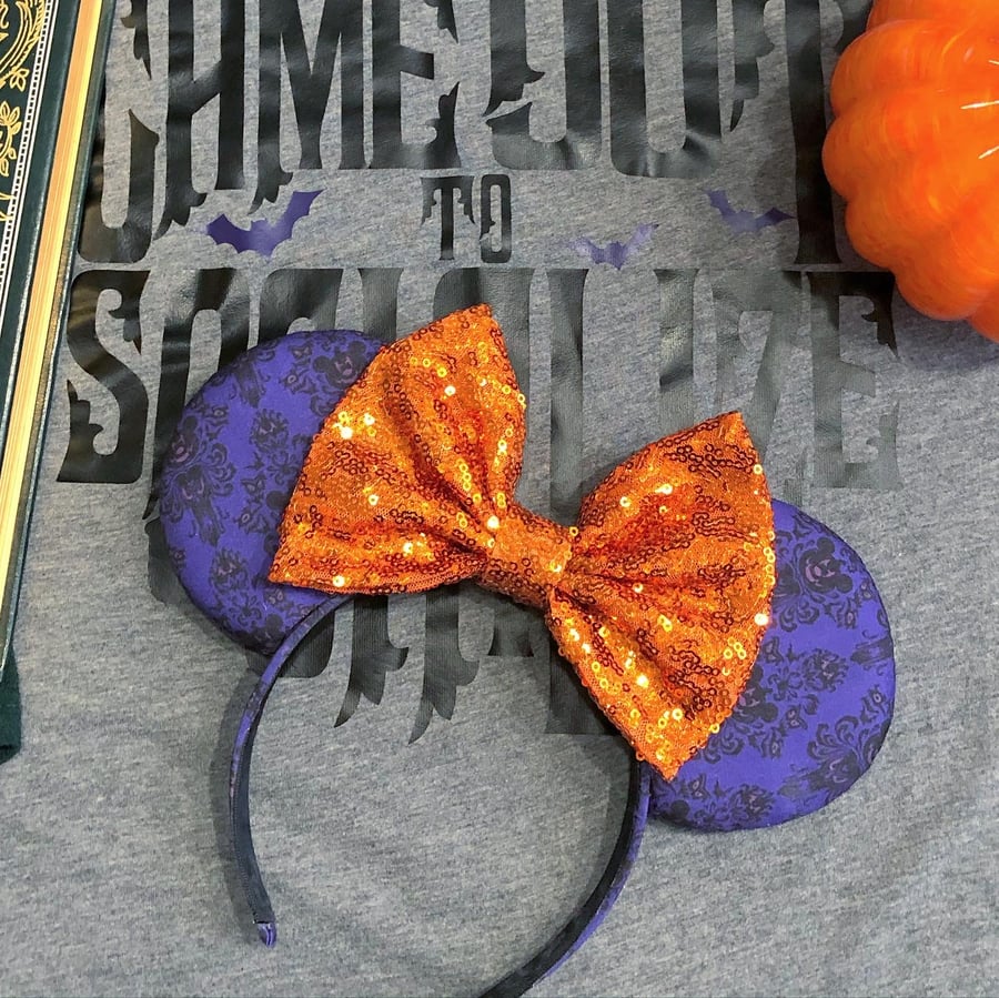 Image of Haunted Mouse-O-Lantern Wallpaper Ears