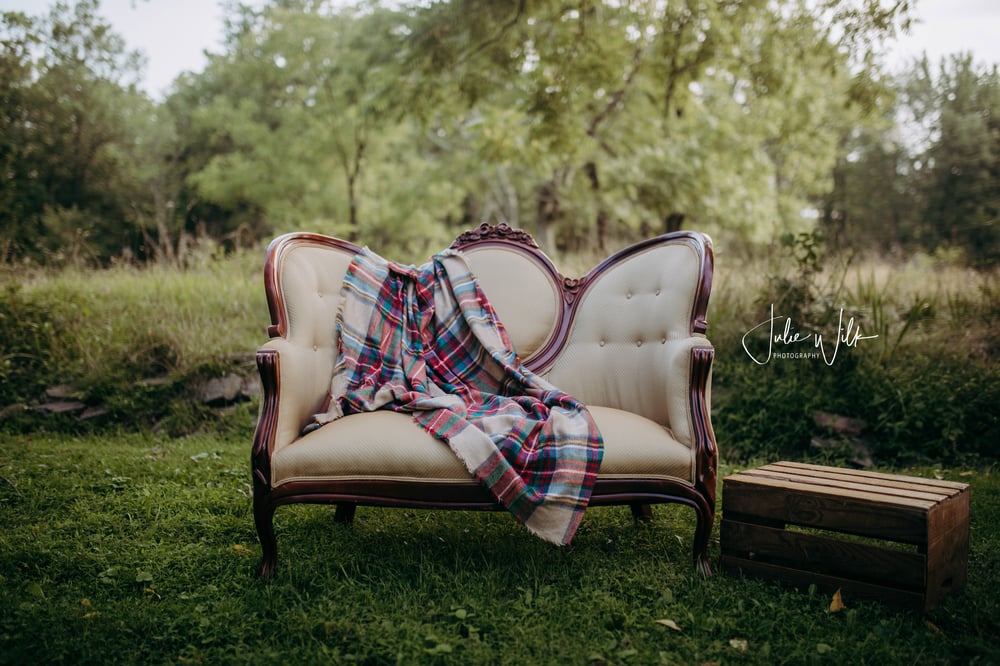 Image of Vintage Couch Mini Sessions
