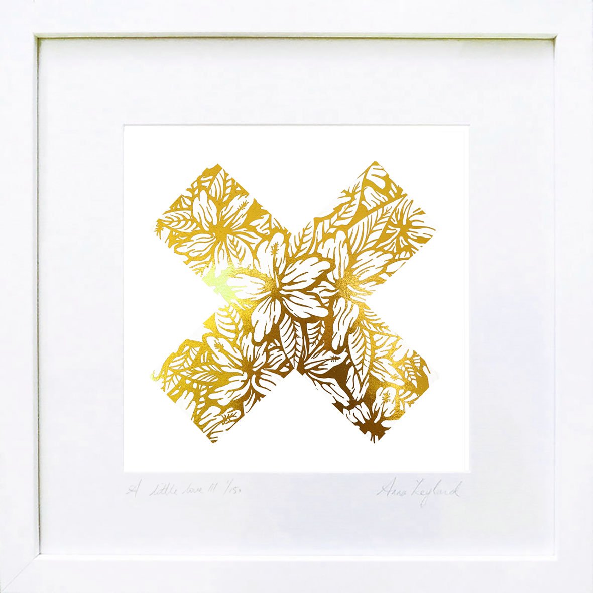 Image of A Little Love V' & 'A Little Kiss V' in Gold