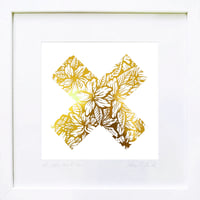 Image 1 of A Little Love V' & 'A Little Kiss V' in Gold