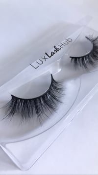 Tahiti Natural Lashes