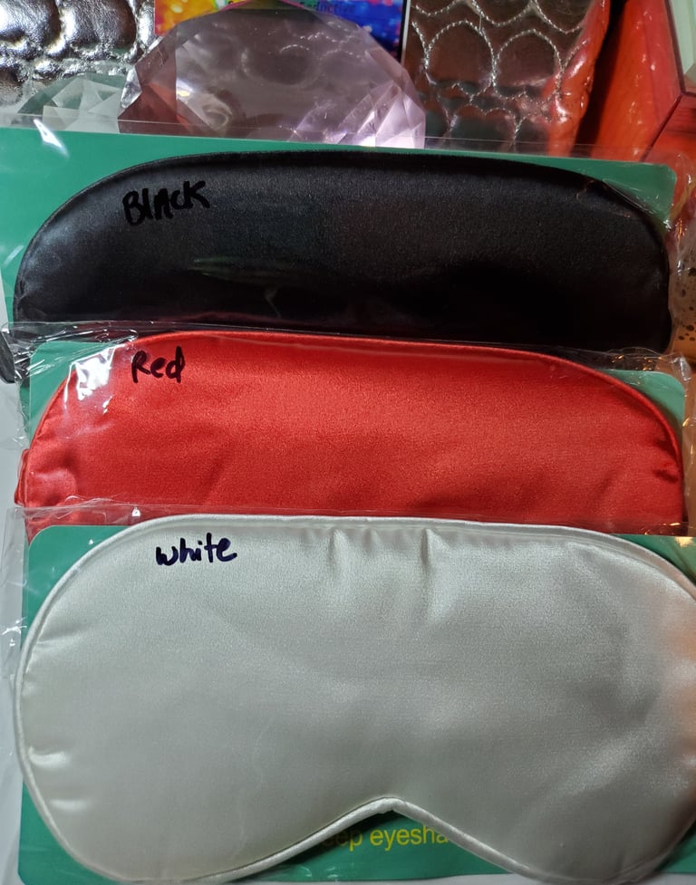 Custom Silk Nighttime Eye Mask Image 2