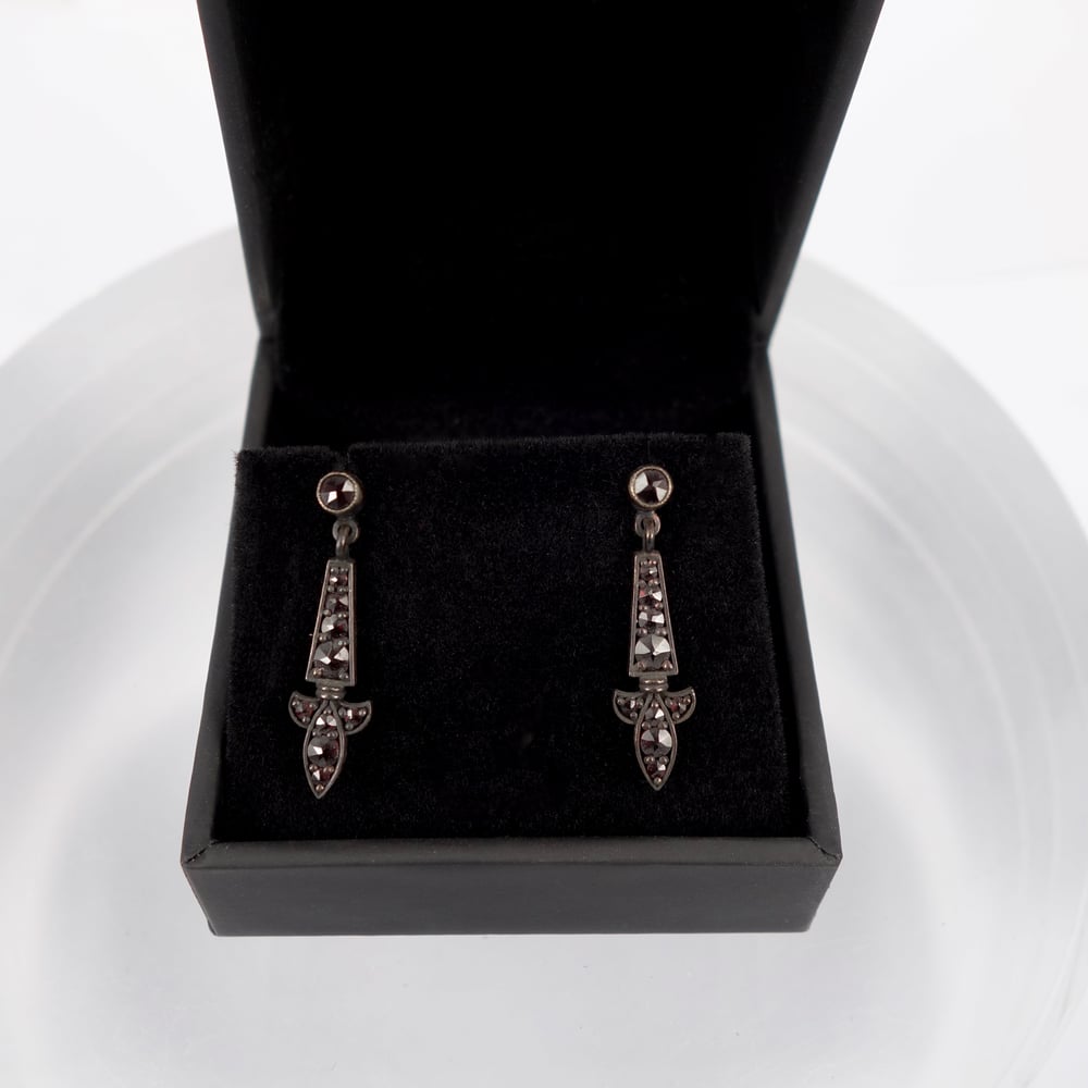 Image of Czech garnet earrings 
