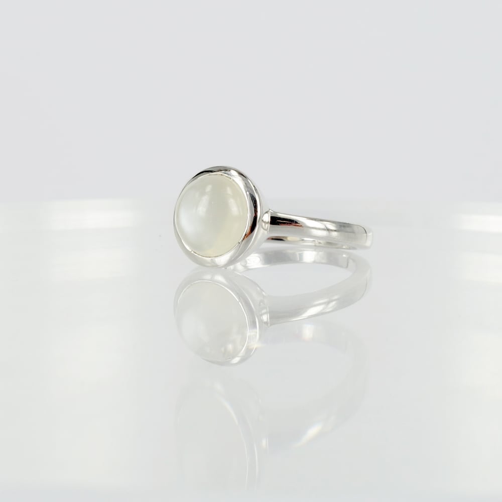 Image of Sterling silver moonstone ring 