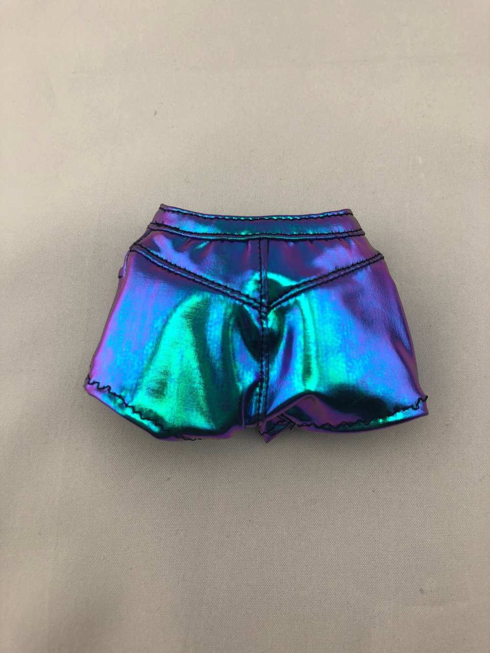 Oilslick Shorts: Minifee Unoa Dollshe Fashion