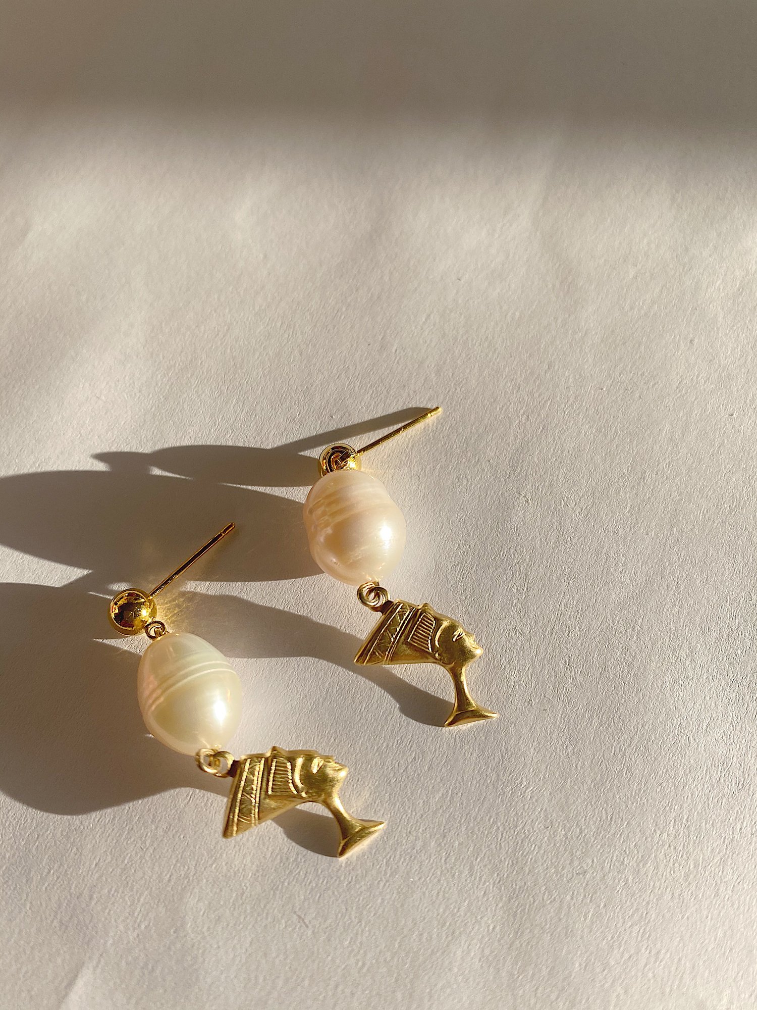 Image of Royal Pearl Earrings