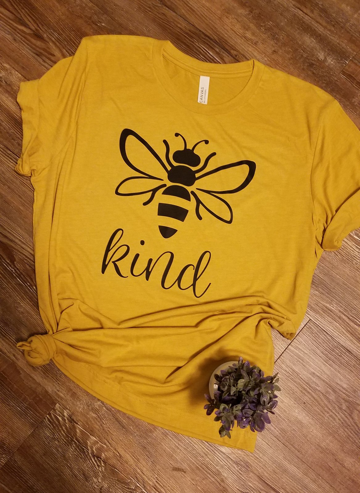 Verlichten toewijding Huisje Bee Kind T Shirt | Especially For You NC