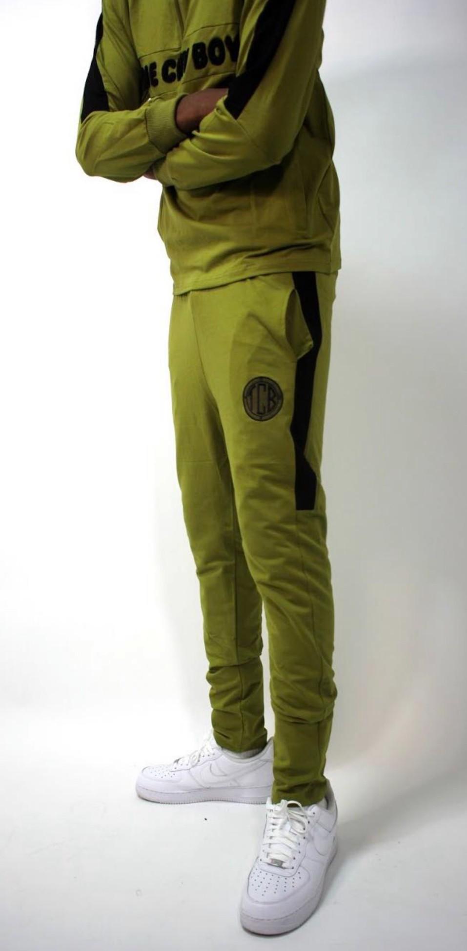 green tracksuit zara