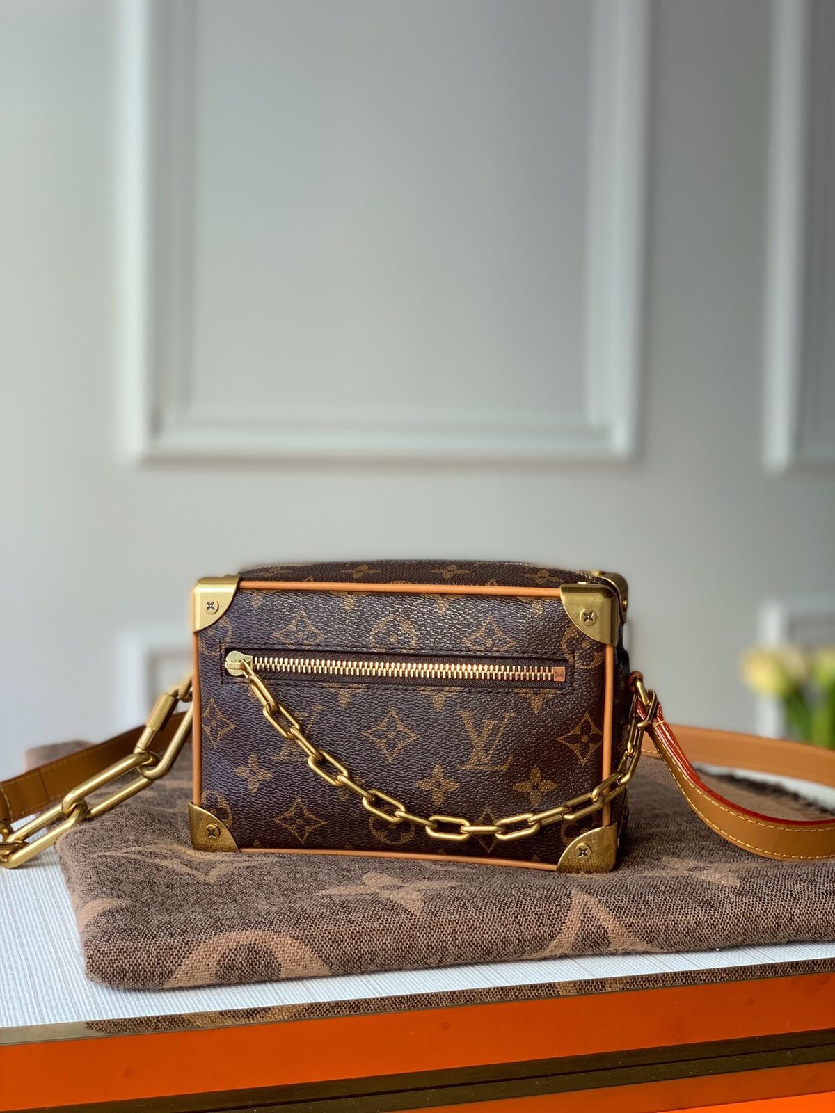 louis vuitton box bag