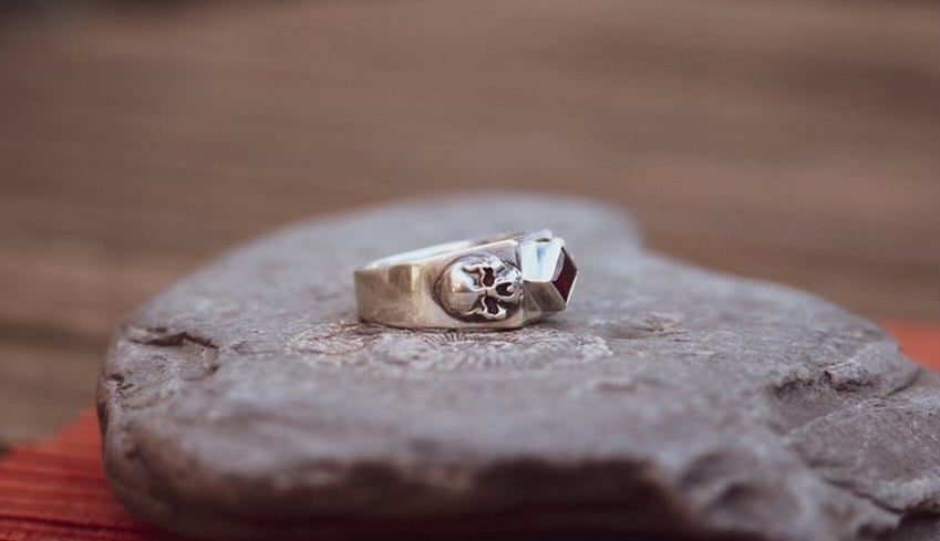 Garnet skull clearance ring