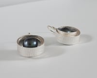 Image 4 of Framed pearl earrings silver