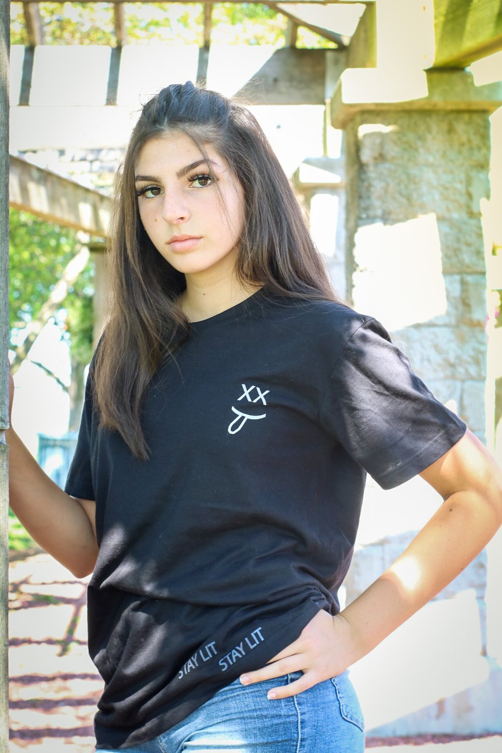 BLACK & WHITE BRAINWASHED TEE