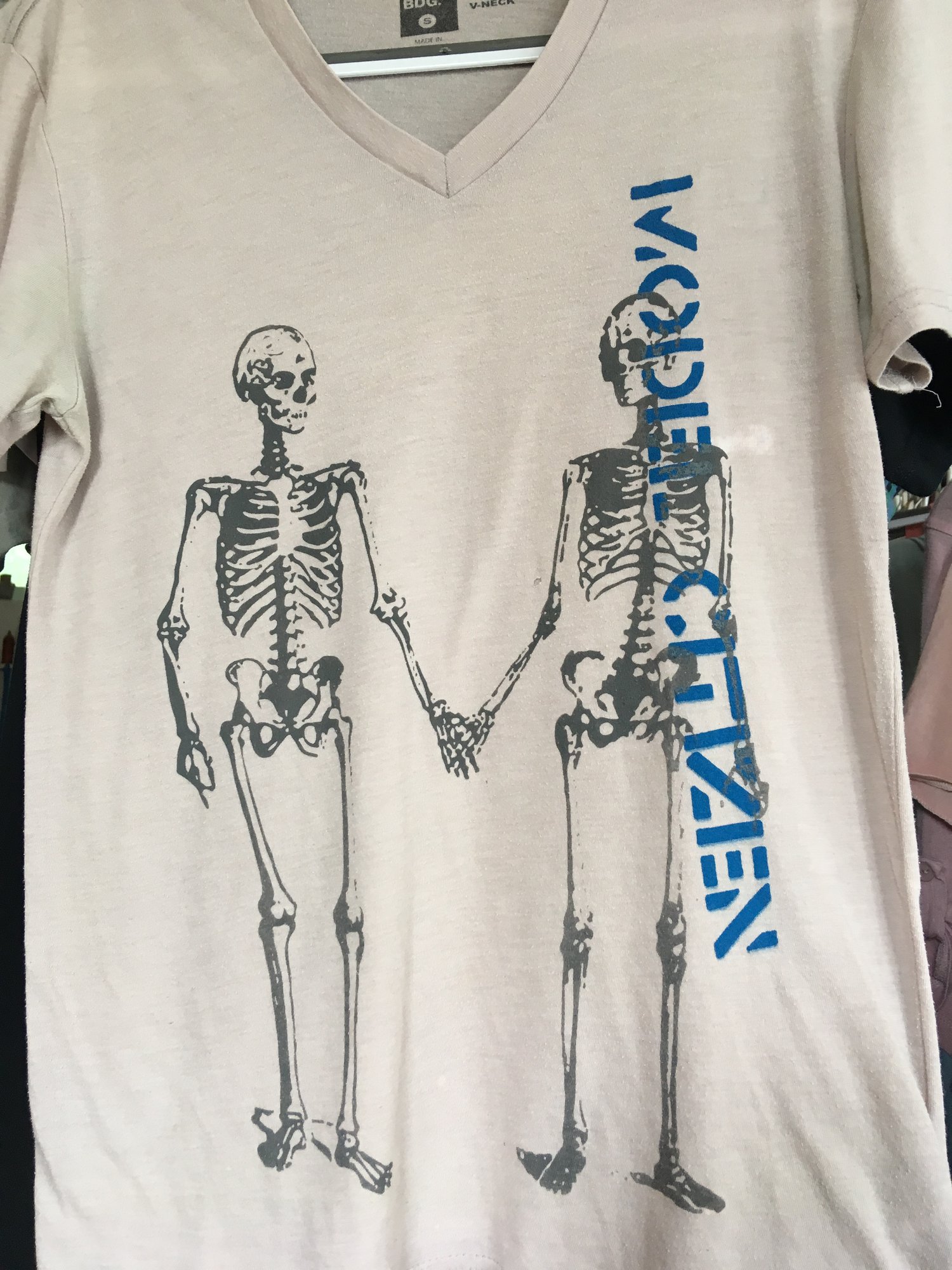 Model Citizen Skeletons V-neck