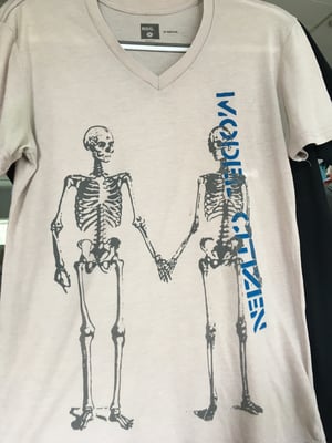 Model Citizen Skeletons V-neck
