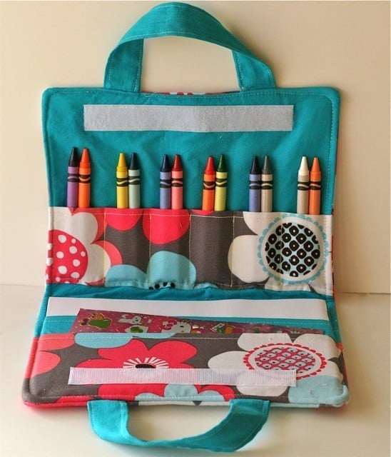 Cassie Stephens: DIY: The Crayon Tote