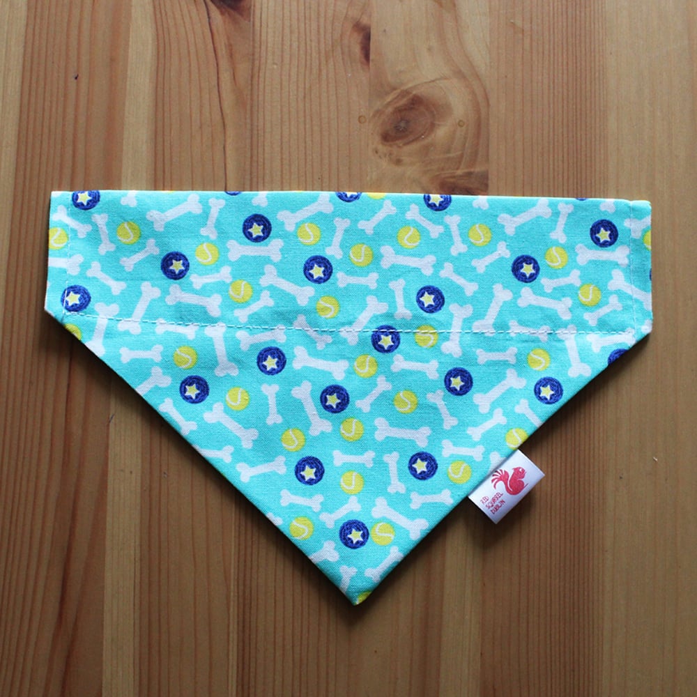 Image of Bones & balls dog and cat bandana