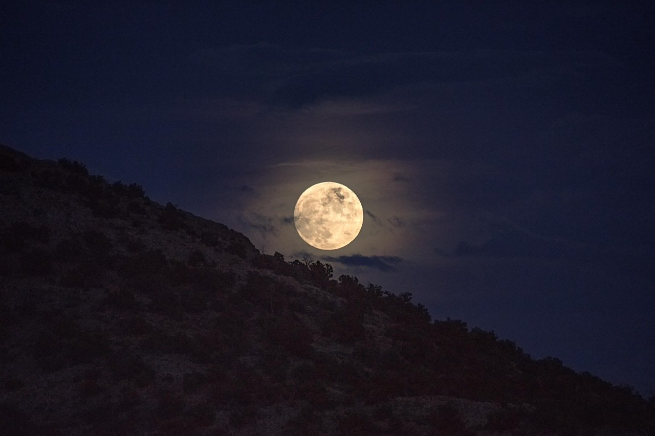 Image of Full Moon Rising