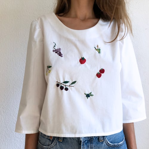 Image of Pre-order: Margareth Fruits shirt -  Damaja designed shirt, made of 100% organic cotton in Berlin