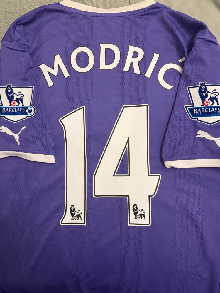 Image of Tottenham Hotspur “MODRIĆ 14” 2011/12 Away Shirt + PL patches XL