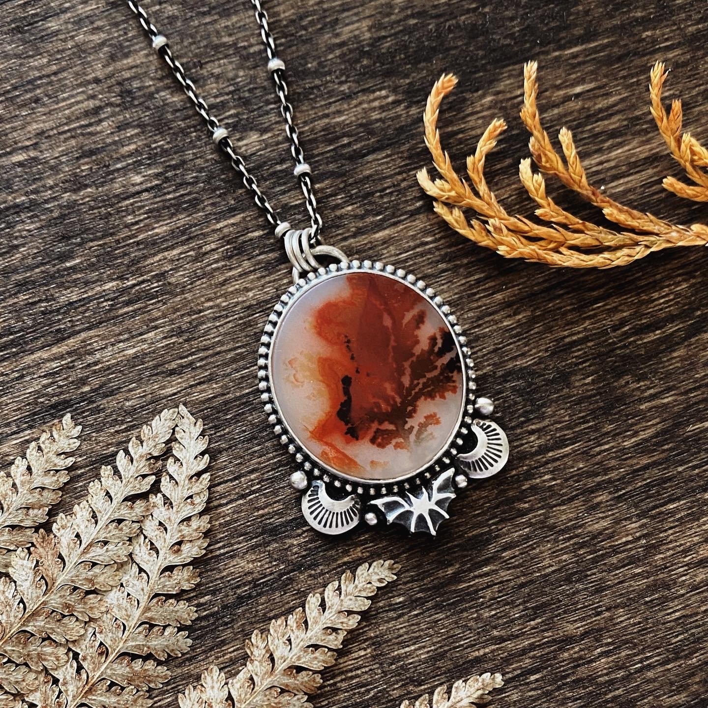 dendritic agate necklace