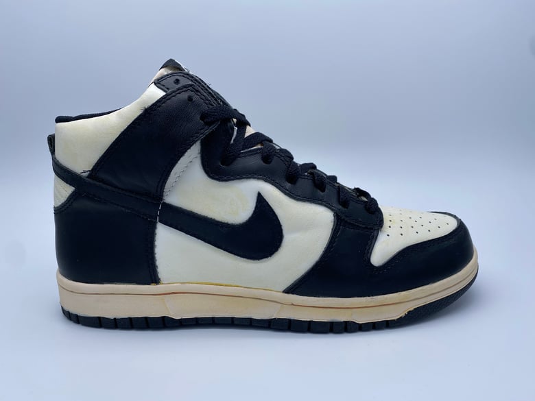 Image of NIKE DUNK HIGH (VNTG)