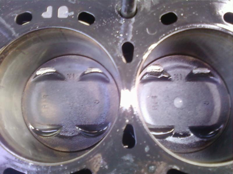 B20VTEC Piston Notching