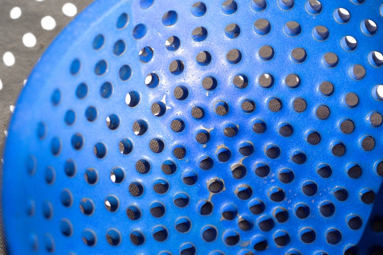 Blue Colander Image 4