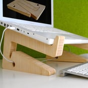 Image of laptopstand in bamboo