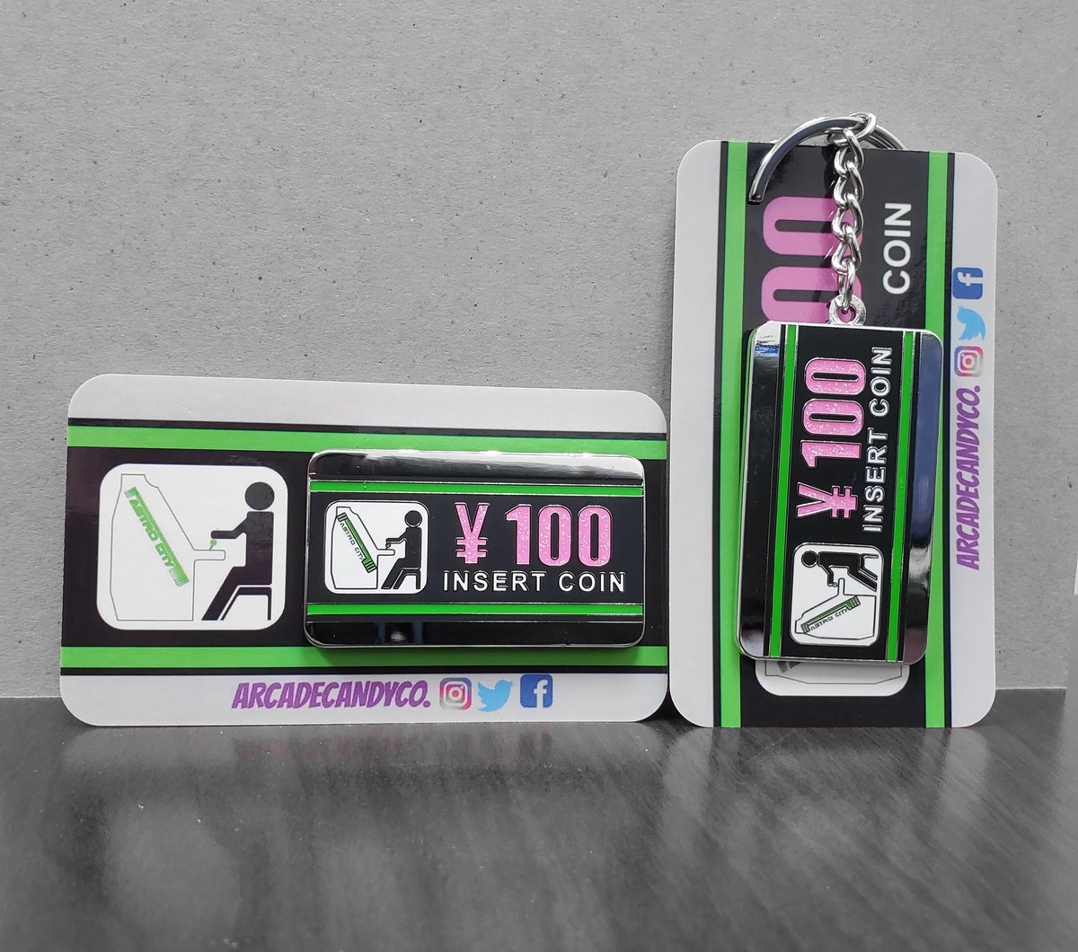 Image of ¥ 100 YEN Pin & Keychain