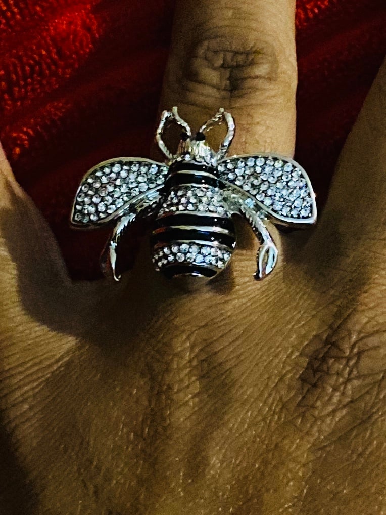 Image of Silver Bee Ring