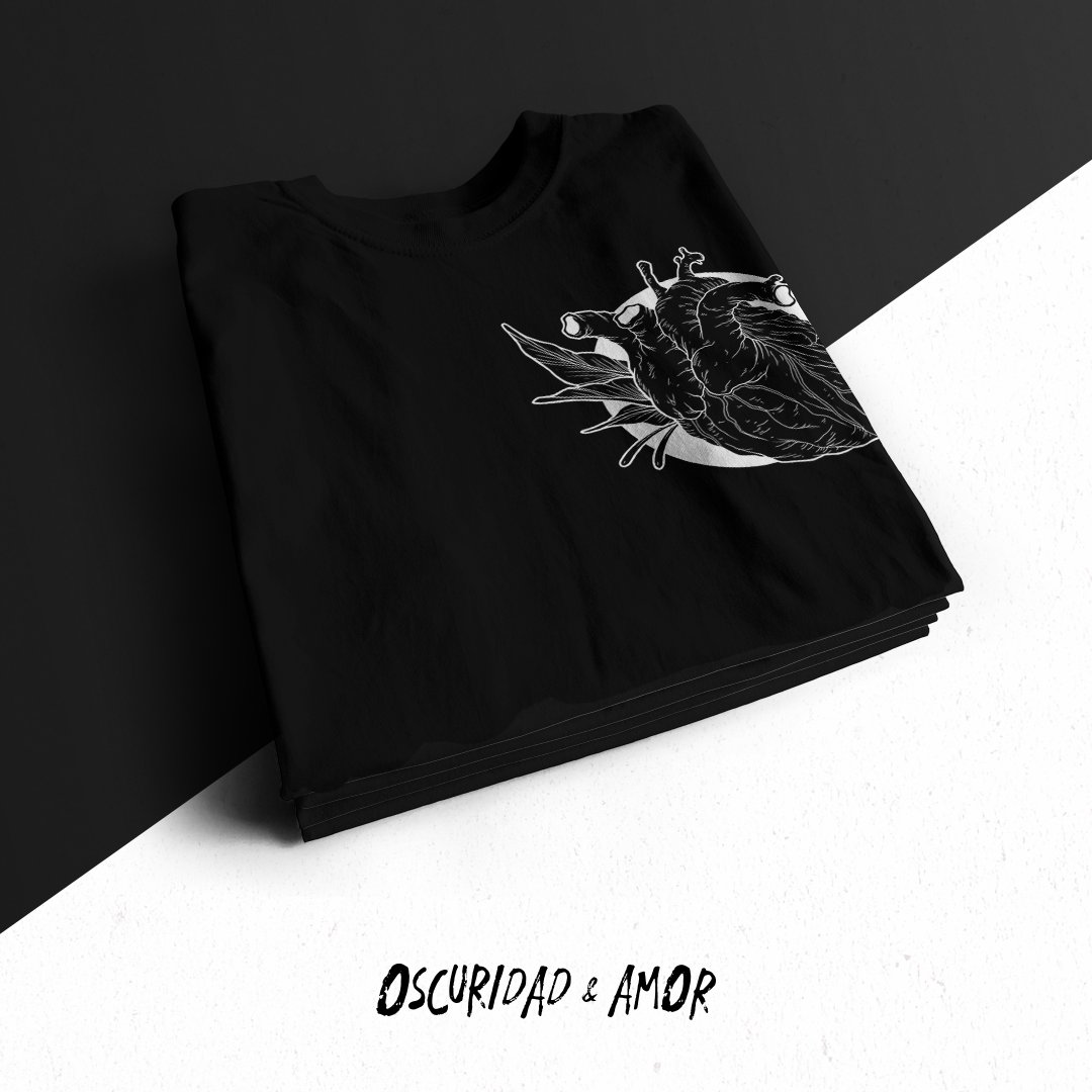 Image of Camiseta "Oscuridad & Amor" Unisex