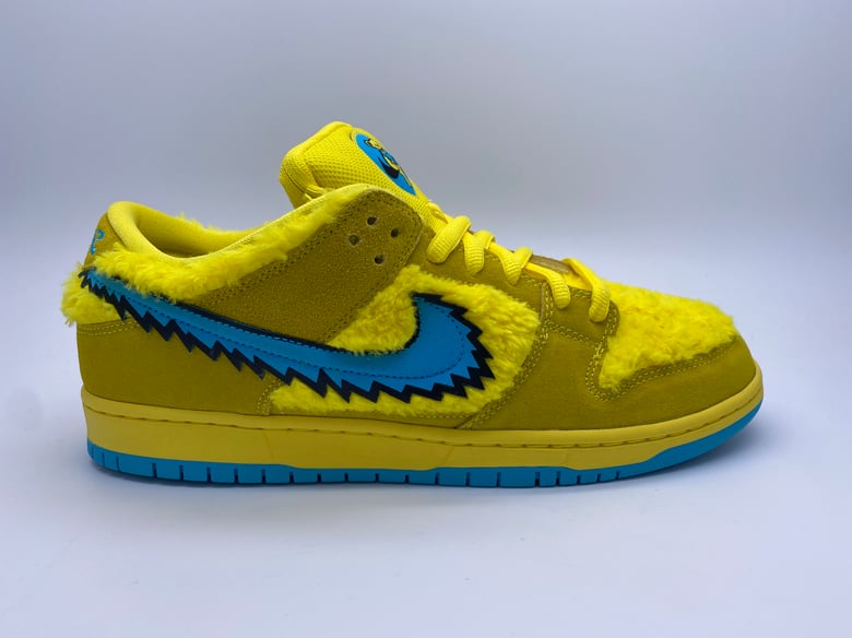 Image of NIKE SB DUNK LOW PRO QS "GRATEFUL DEAD"
