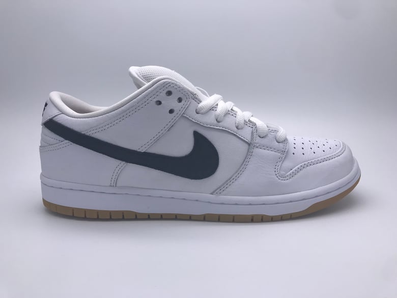 Image of NIKE SB DUNK LOW PRO ISO