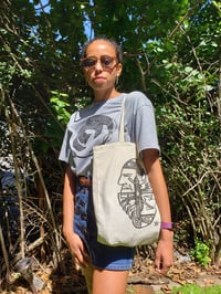 Image 3 of We See We Tote