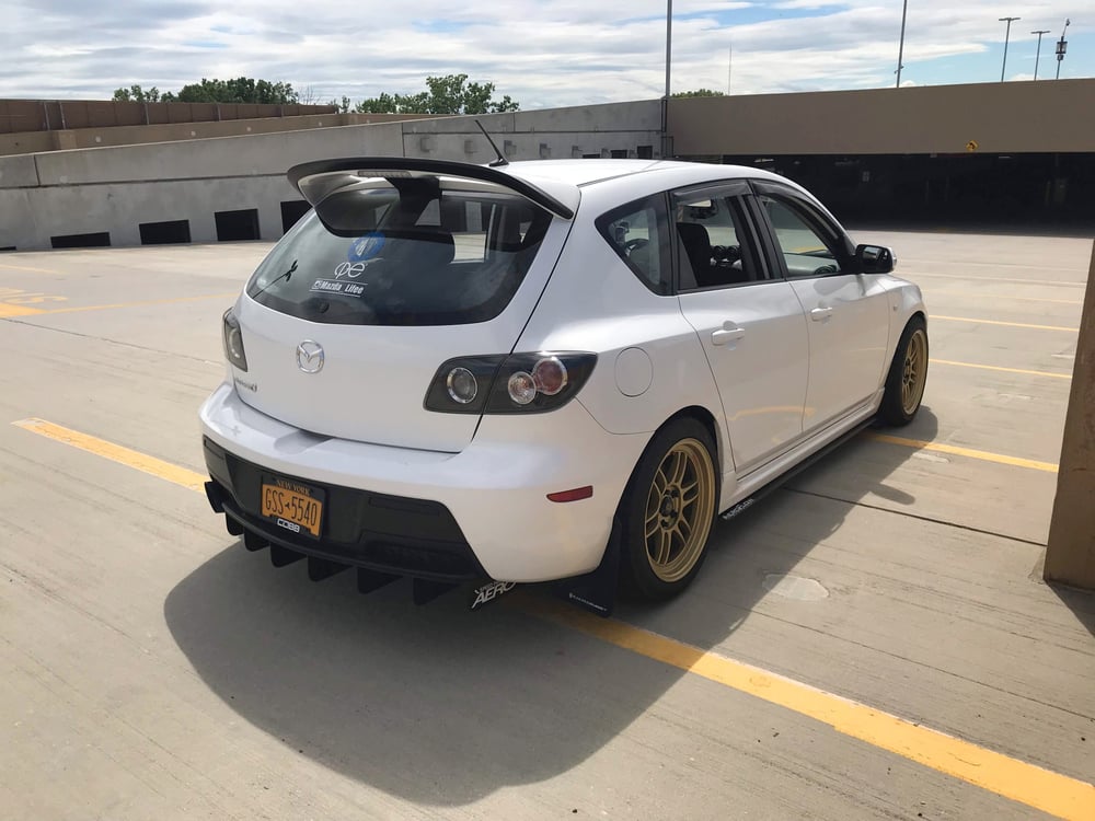 Image of V1 MAZDA ROUNDED FIN DIFFUSER (GEN1)