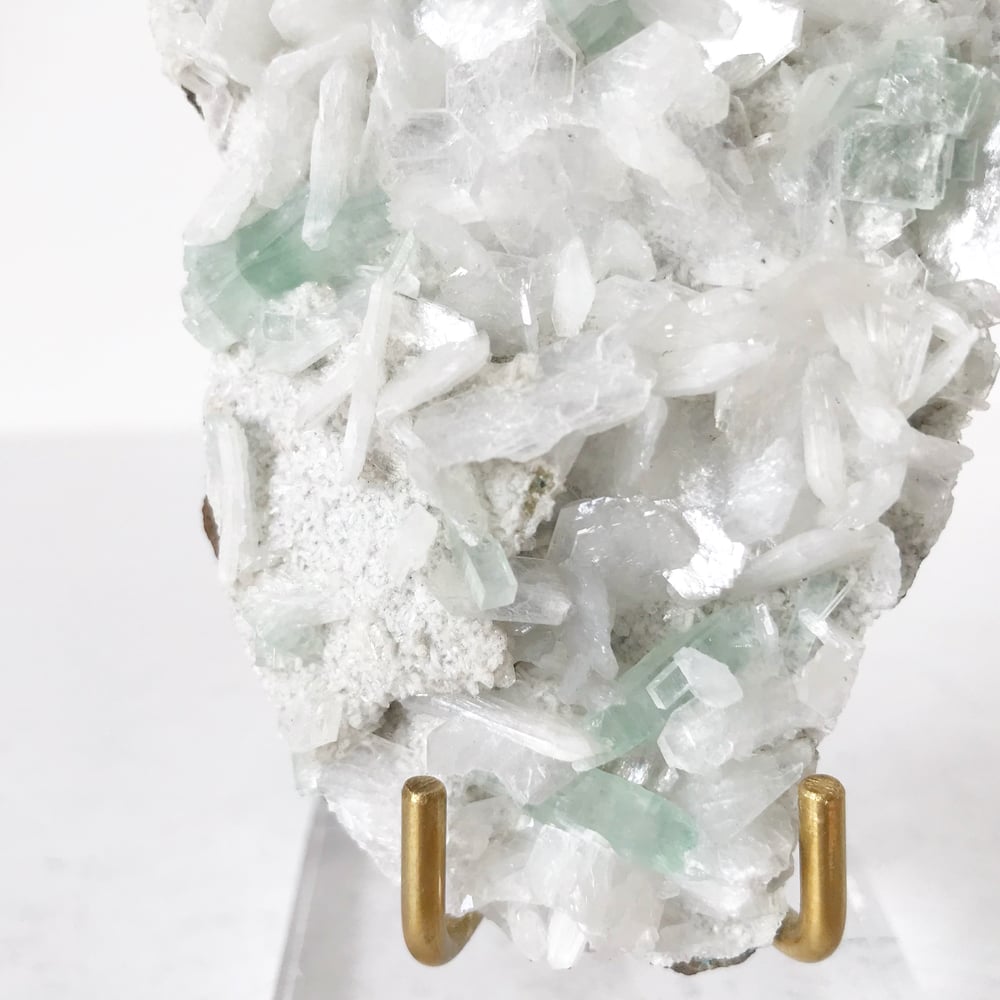 Image of Green Apophyllite/Stilbite no.55 + Lucite and Brass Stand