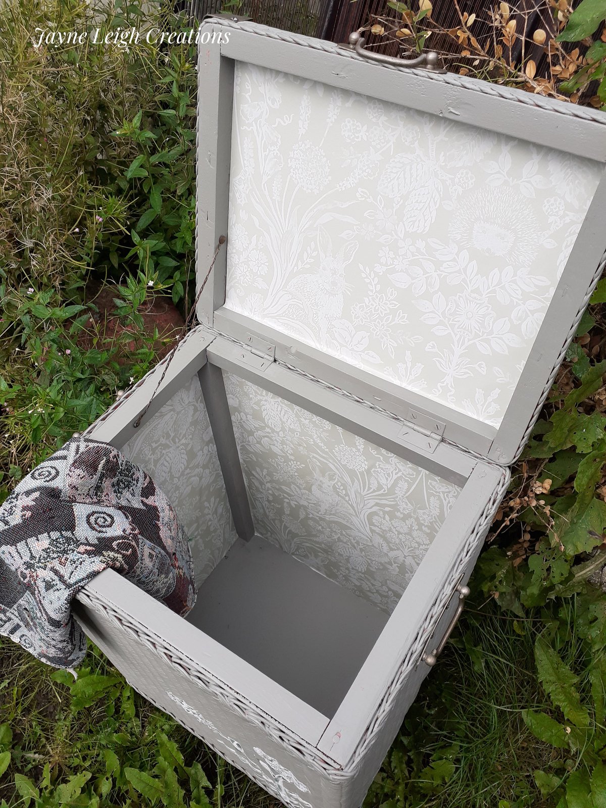 Image of Lloyd Loom Linen Box