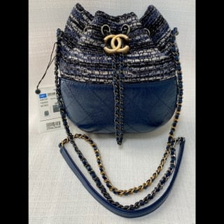 chanel tweed gabrielle bag