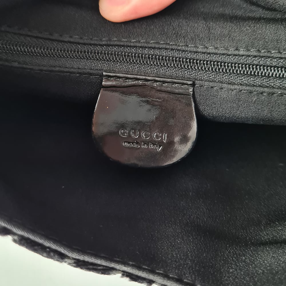 Image of Gucci by Tom Ford Velvet Shoulder Bag