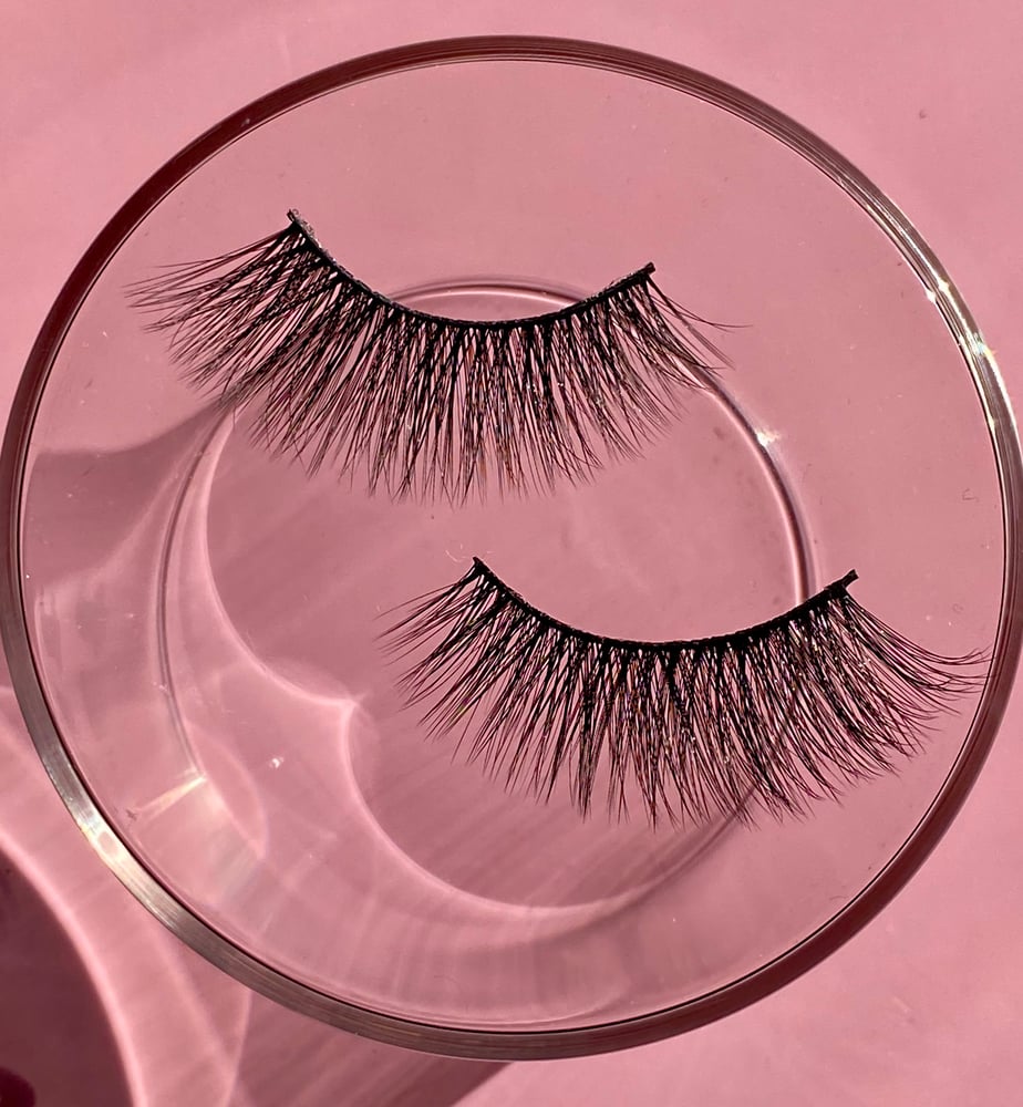 Image of 'LOVER' Lashes