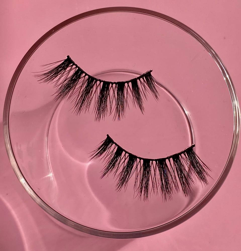 Image of 'ENVY' Lashes