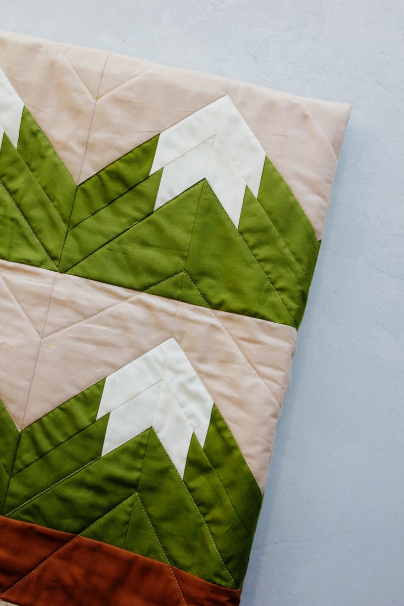 Image of SNOWY MOUNTAIN QUILT Pattern PDF