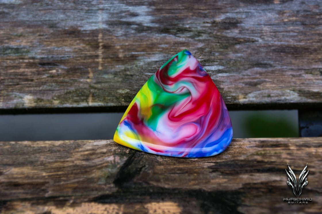 Image of 3mm 'Crazy Swirls' plectrums