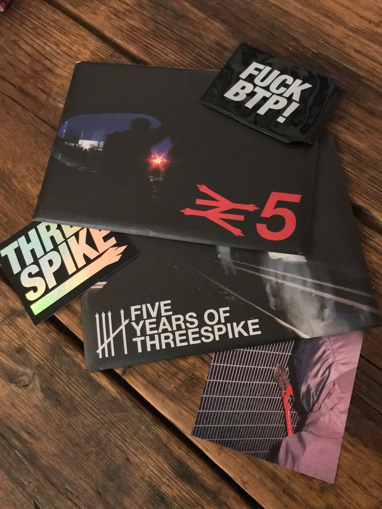 Image of Issue 5 & 5 year special zine pack 