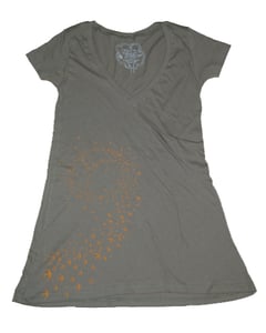 Image of Swallowtail / Women's Slim-Fit V Neck