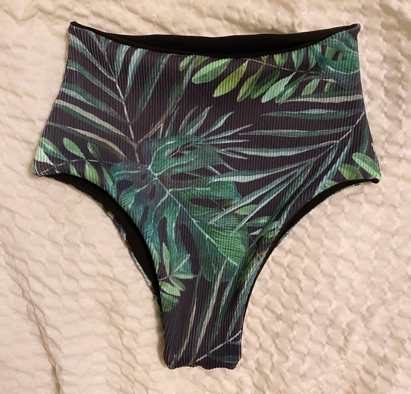 Image of CAKE BOTTOMS : RIBBED NIGHT PALMS 