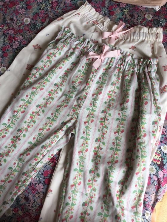 Image of Pyjamas longs taille S ou M en tissu Prune Cirelli 
