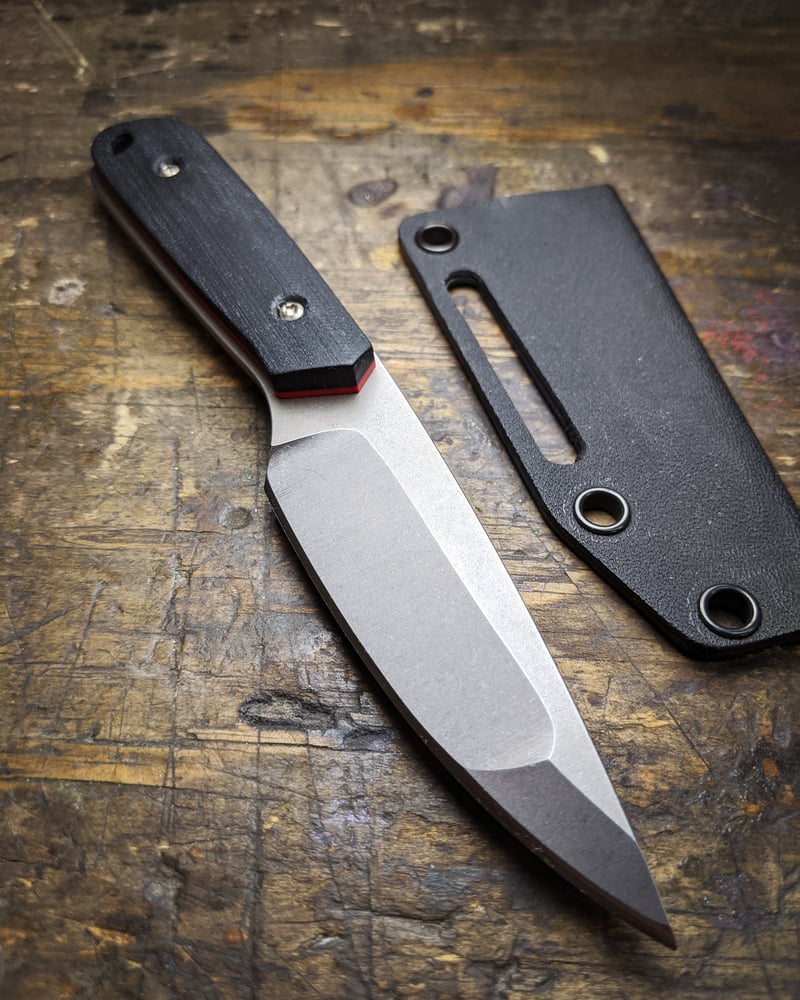 Image of Pesh-Kabz Backpacker - Cherry Red liners and Double Black Canvas Micarta Scales